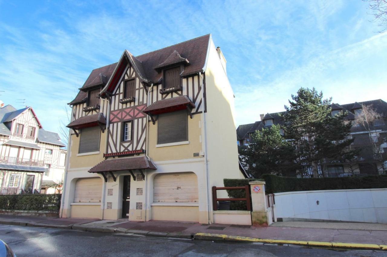 Ferienwohnung Le Royal Deauville Exterior foto