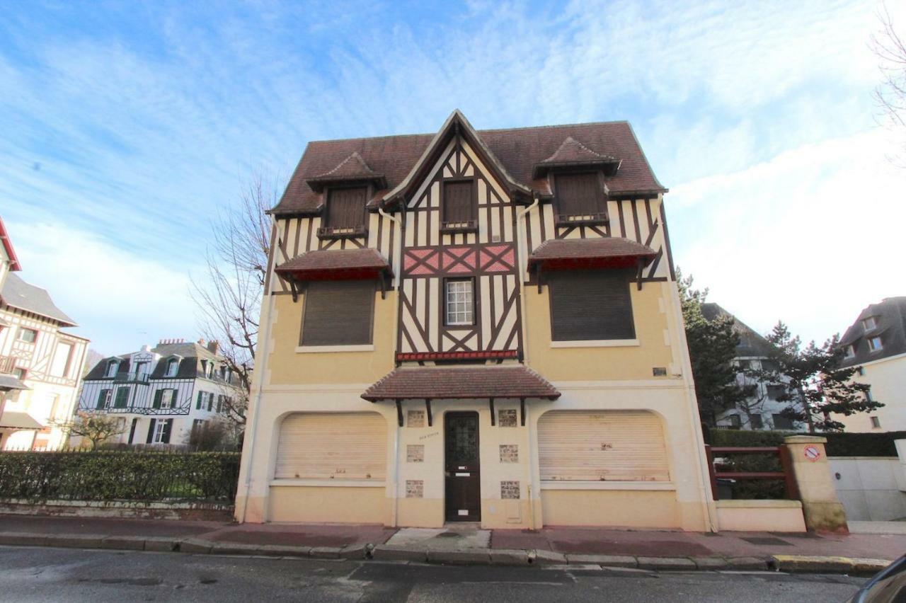 Ferienwohnung Le Royal Deauville Exterior foto